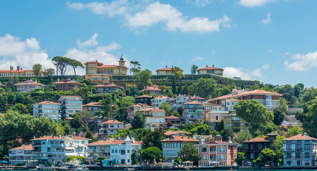 mansions on the Bosphorus