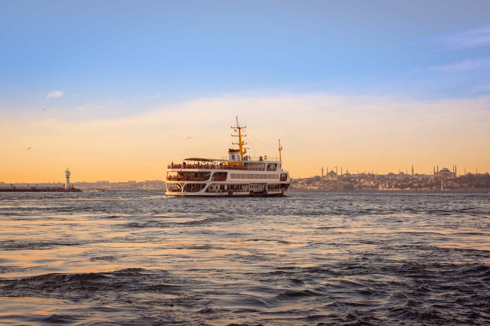 Istanbul cruise in new year's holidays