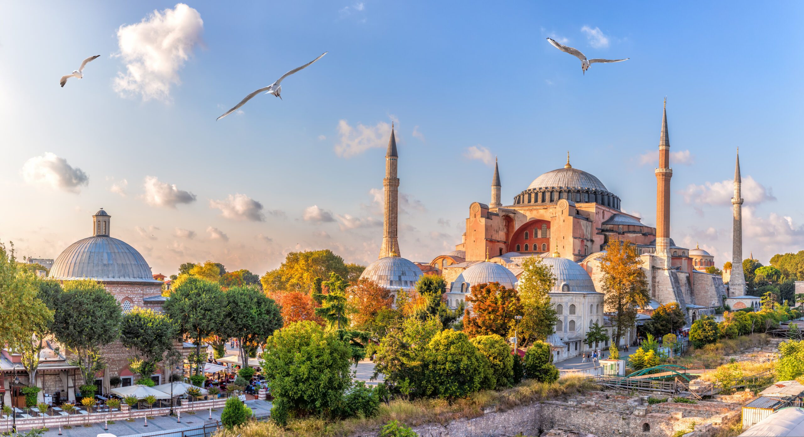 Rich culture and history encourage to retire in Turkey 