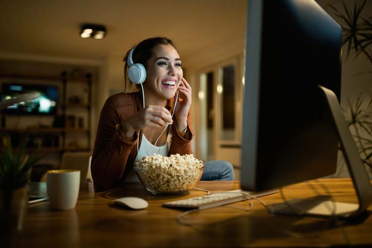 Watch movies to overcome language barrier in Turkey 